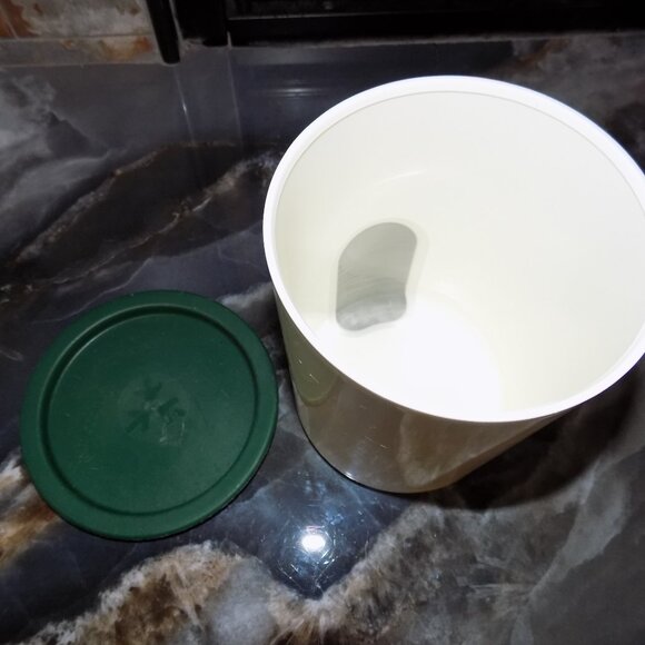 TUPPERWARE One Touch White Canister #2422B-2 & Green Lid #2423E-3 - Picture 3 of 5